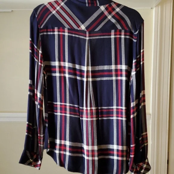 Unworn beachlunchlounge Long Sleeve Button - Picture 3 of 3